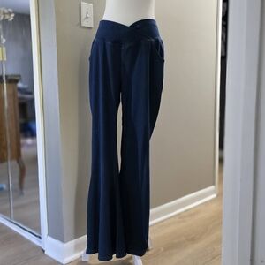 HALARA Navy Flare Wide-Leg Yoga Jeans with Cross Waistband